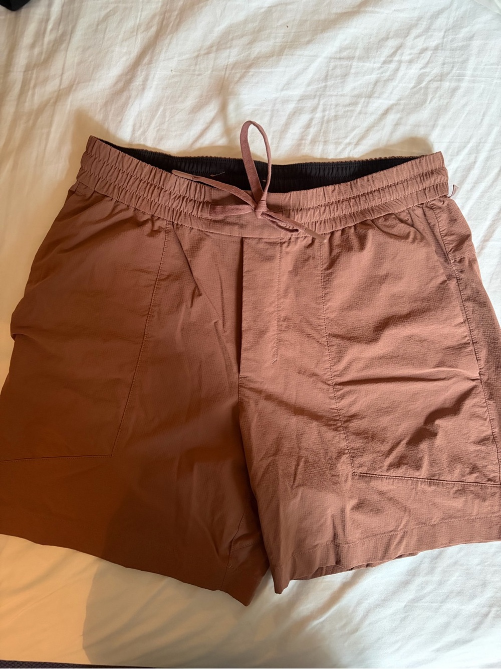 lululemon athletica Men's Hybrid Shorts in Dusty Rose - Picture 2 of 3
